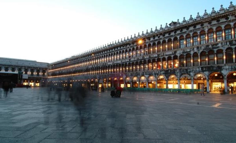 Η Πλατεία Αγίου Μάρκου στη Βενετία δεν χρειάζεται ιδιαίτερες συστάσεις